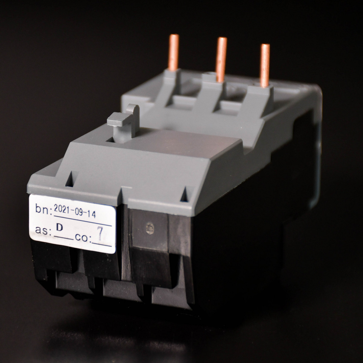 RELE TERMICO BIMETALICO SRT2510 RANGO DE CORRIENTE 710A FRAME 25 STECK