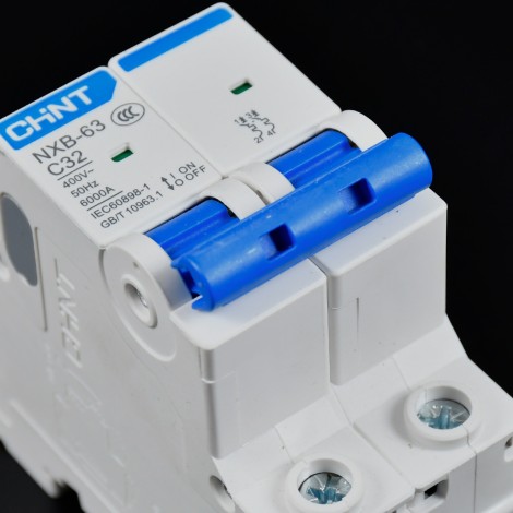 BREAKER CHINT NXB-63 32A 2P