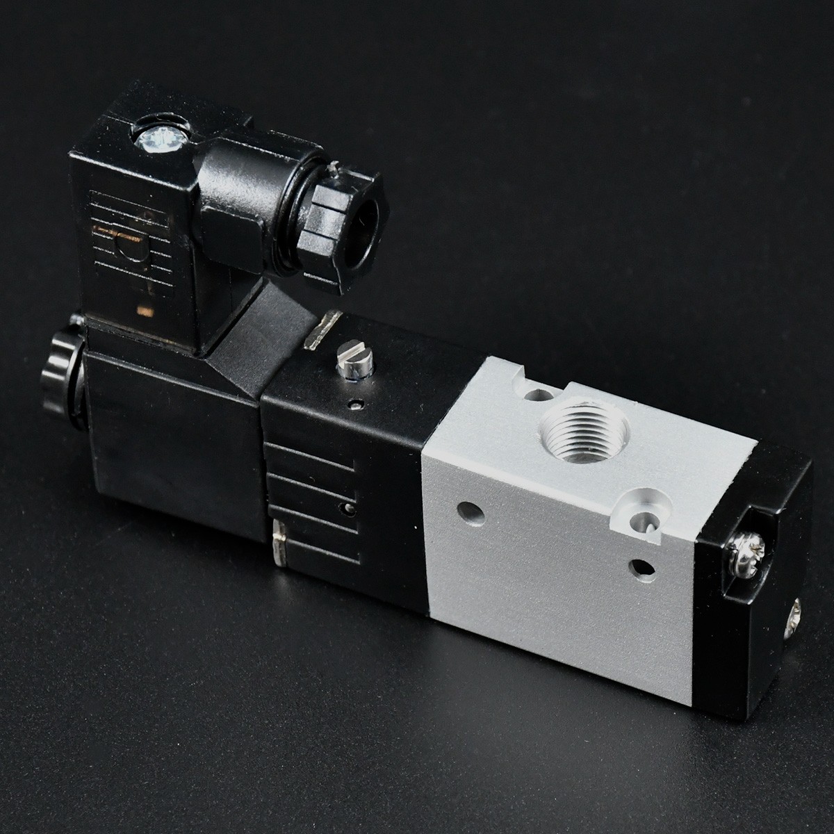 3V110-06-NC 24VDC VÁLVULA 3/2 DE 1/8 SOLENOIDE GENERICA AMSI