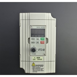 VARIADOR DE FRECUENCIA VFD015M21A 2HP 220VAC  1.5KW SALIDA TRIFASICA