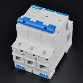 BREAKER CHINT NXB-63 10A 3P