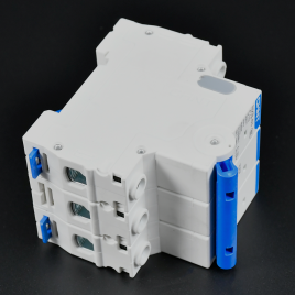BREAKER CHINT NXB-63 10A 3P