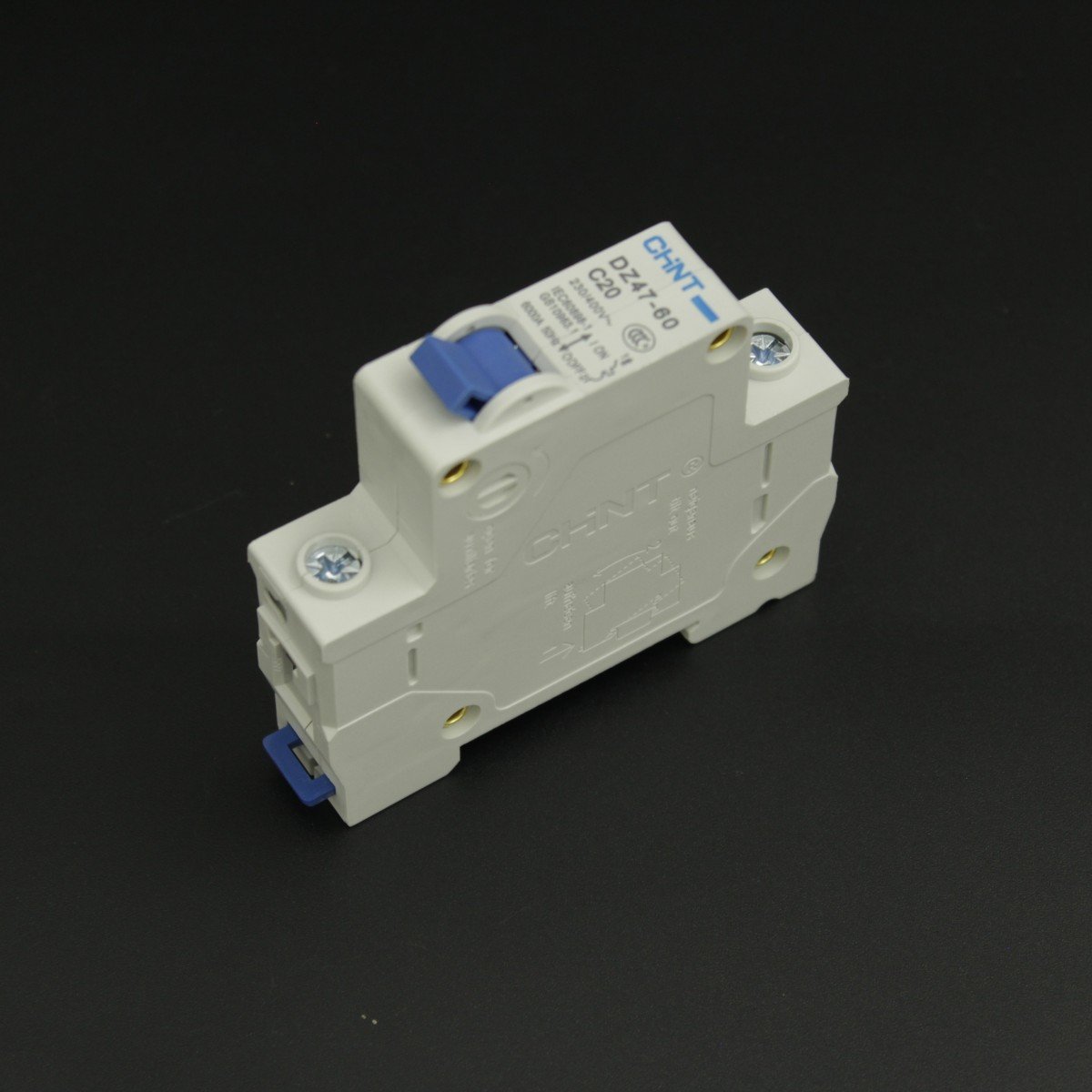 BREAKER DZ47-60 20A 1P